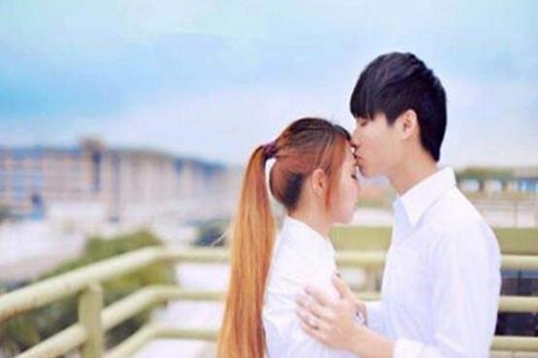 女生表白被拒绝怎么办?男生拒绝你其实喜欢你