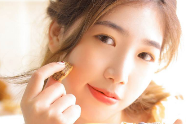 晚上跟女孩聊什么