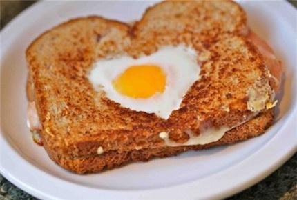 朋友圈说晚安的经典说说，简短精致，别睡太晚，梦会很短！