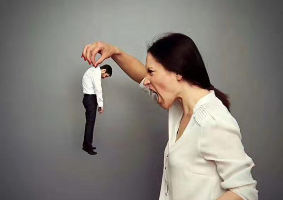 女生很喜欢聊天，但就是不喜欢和你聊