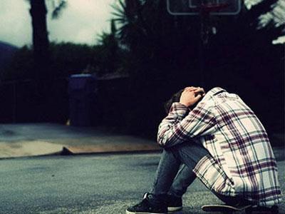 不知道怎么才能让她理我，跟我和好。