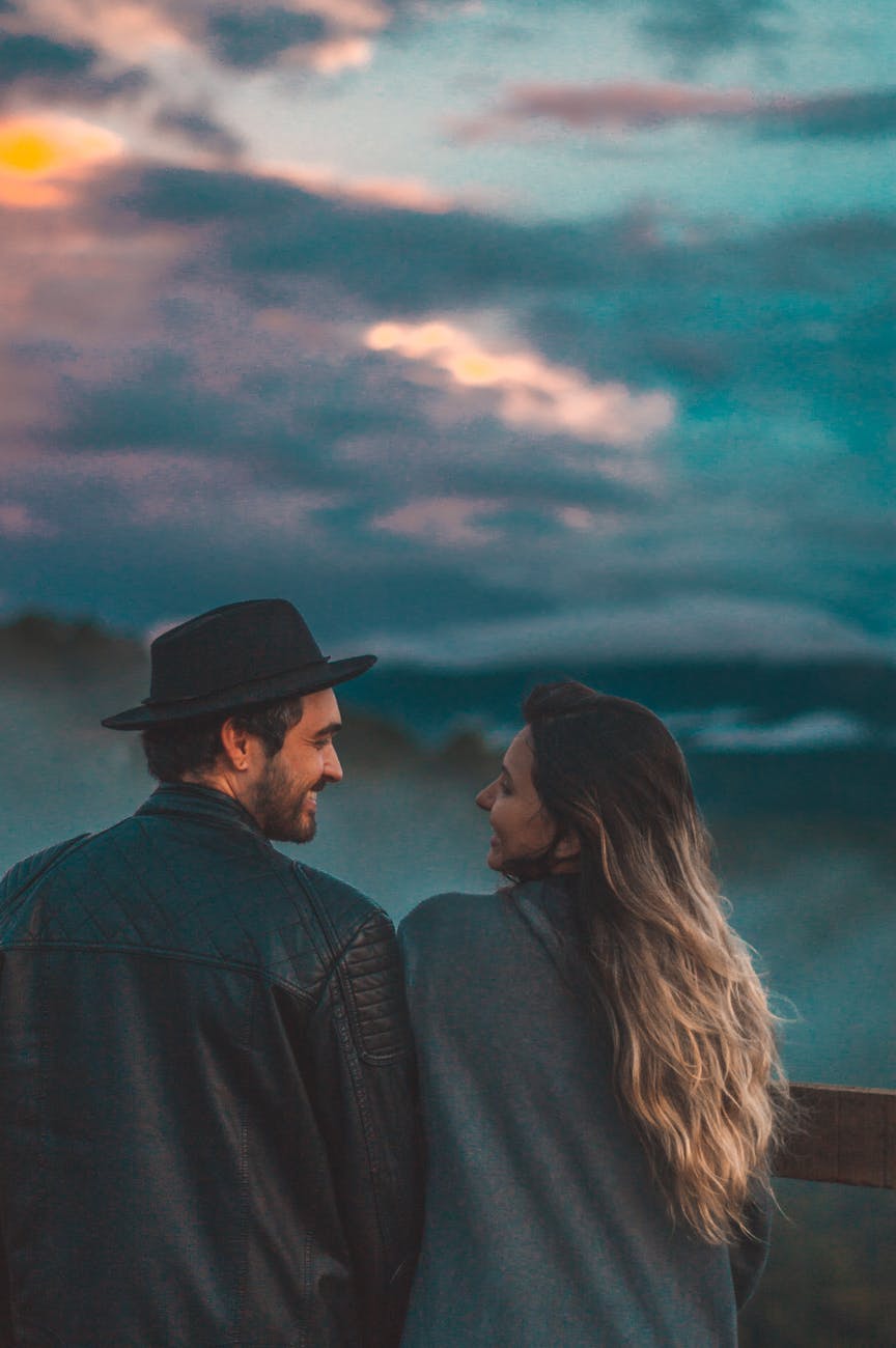 男生分手后的回忆期会长