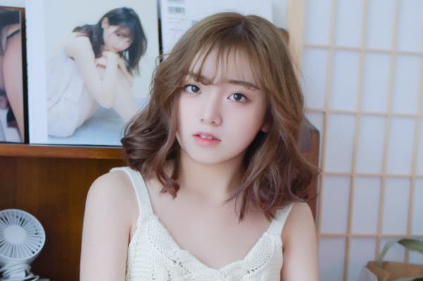 女生说好烦好烦怎么回复 