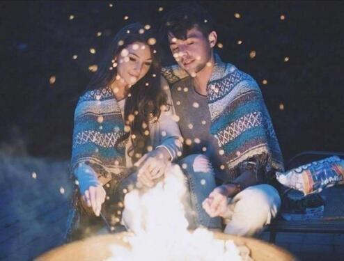 深夜想念女朋友的说说，撩人心弦，用情话代替晚安！