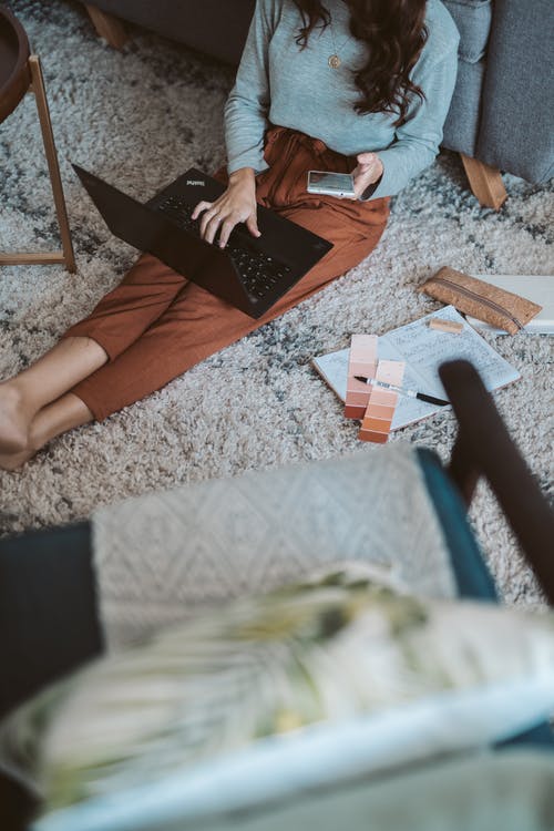 主动找男生聊天第一句说啥