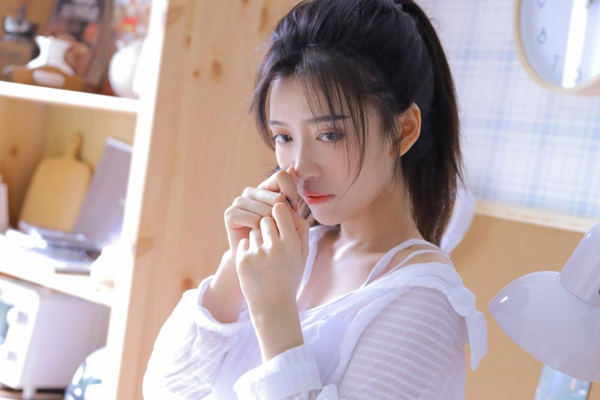 和女生聊天聊什么话题比较好