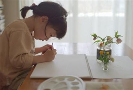 朋友圈说晚安的经典说说，简短精致，别睡太晚，梦会很短！