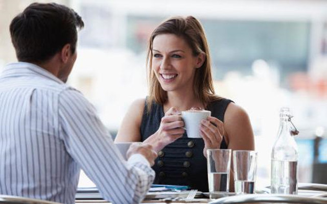 只有这样约会，她才会乖乖就范