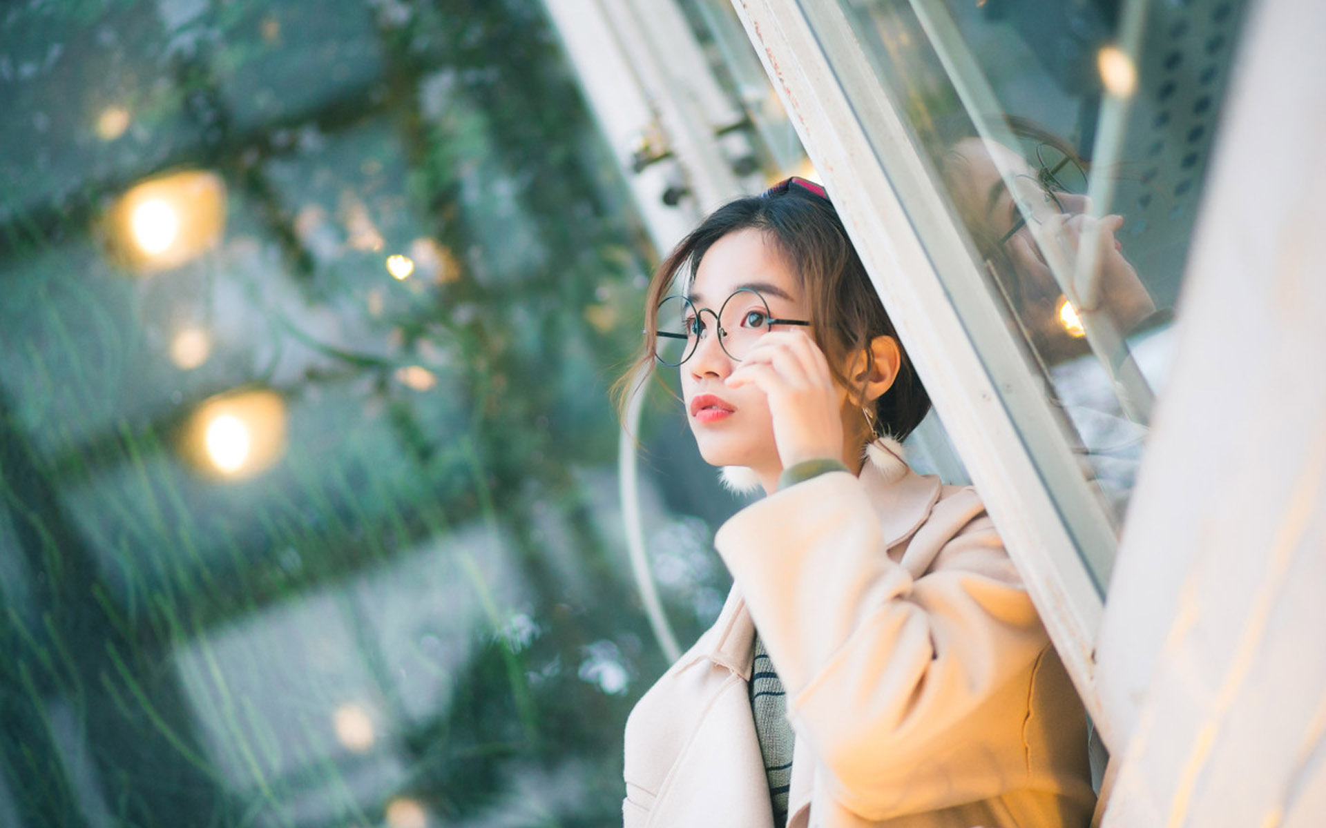 第一种情况，女孩不认识你