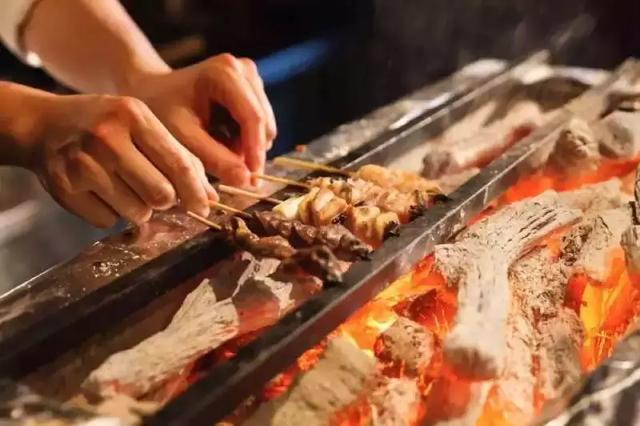 第一次约会吃什么才能俘获小姐姐的心？