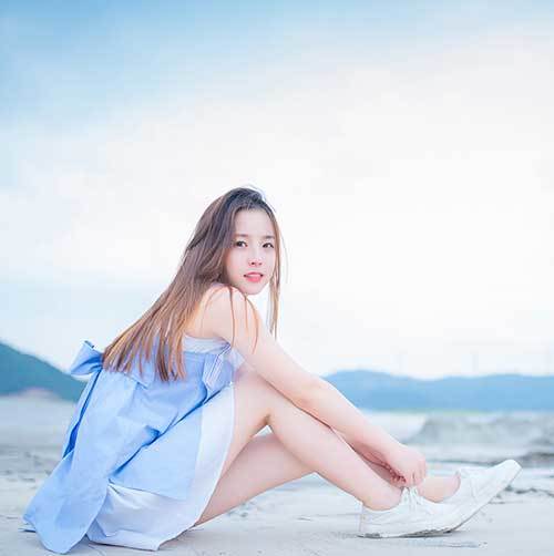 千万不要频繁的主动找她聊天