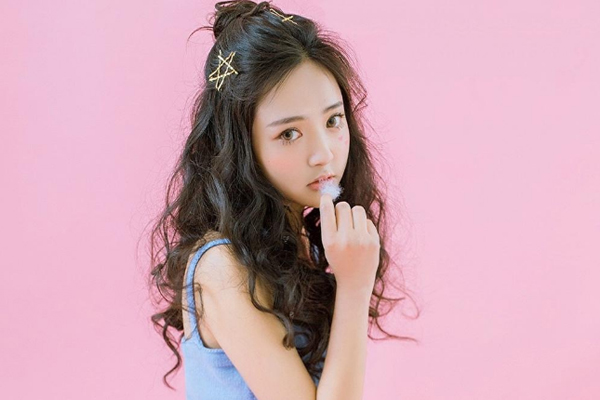 和女孩子聊天话题少怎么办