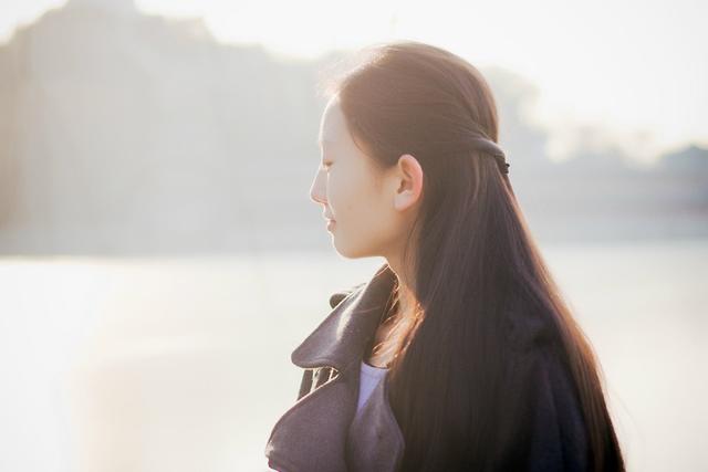 男生对你有好感的征兆