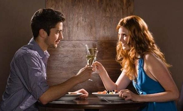 想让女神跟你跑，这份相亲宝典少不了。