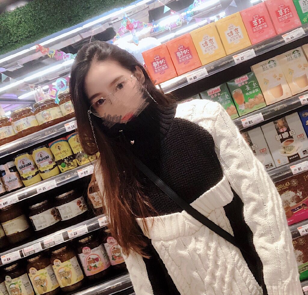 这个有男朋友的姑娘，因为这句话主动约了我两次